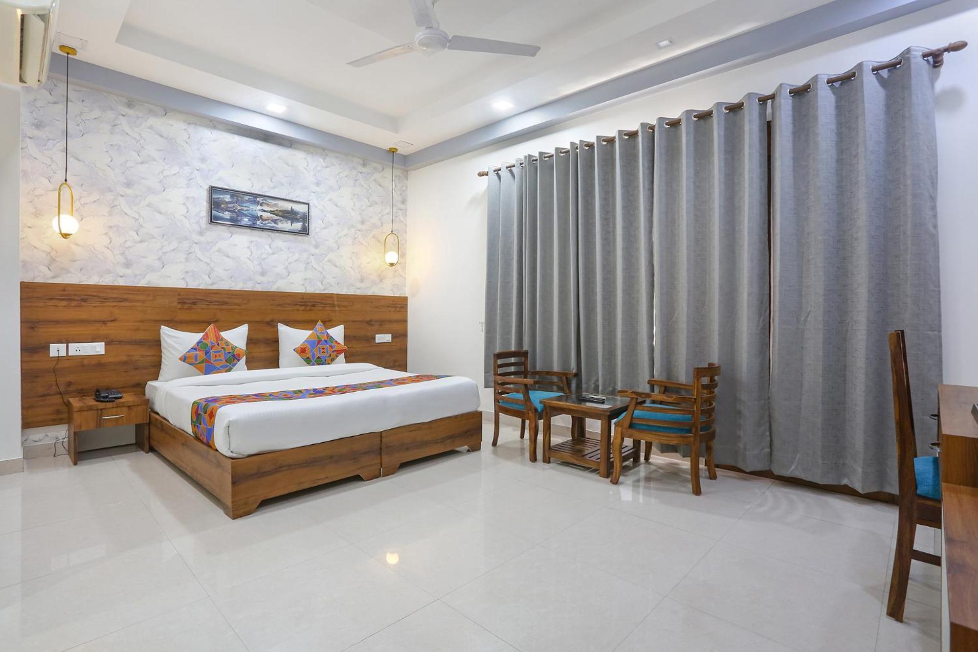 Fabhotel New Journey Hospitality Gurgaon Esterno foto