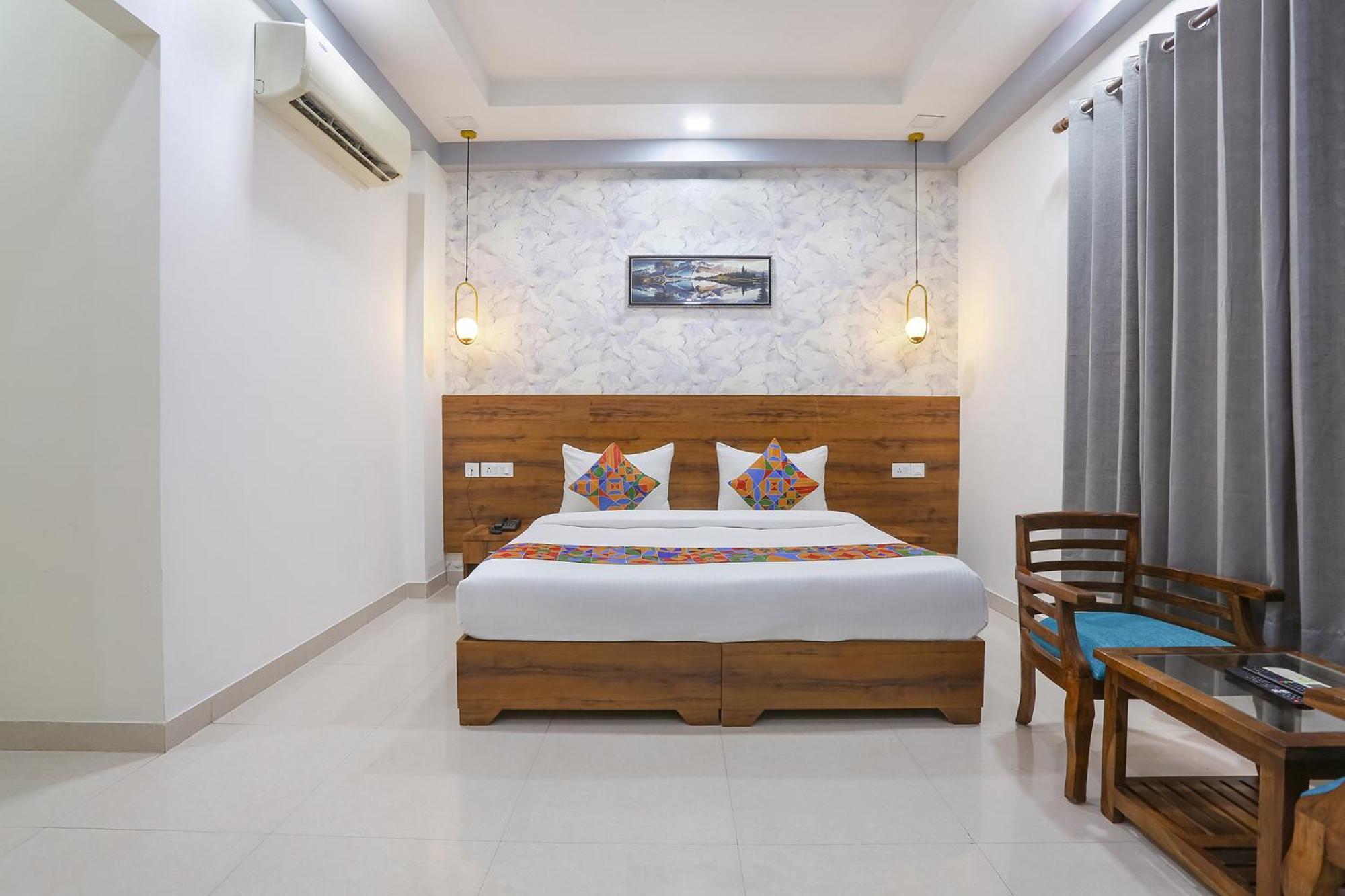 Fabhotel New Journey Hospitality Gurgaon Esterno foto
