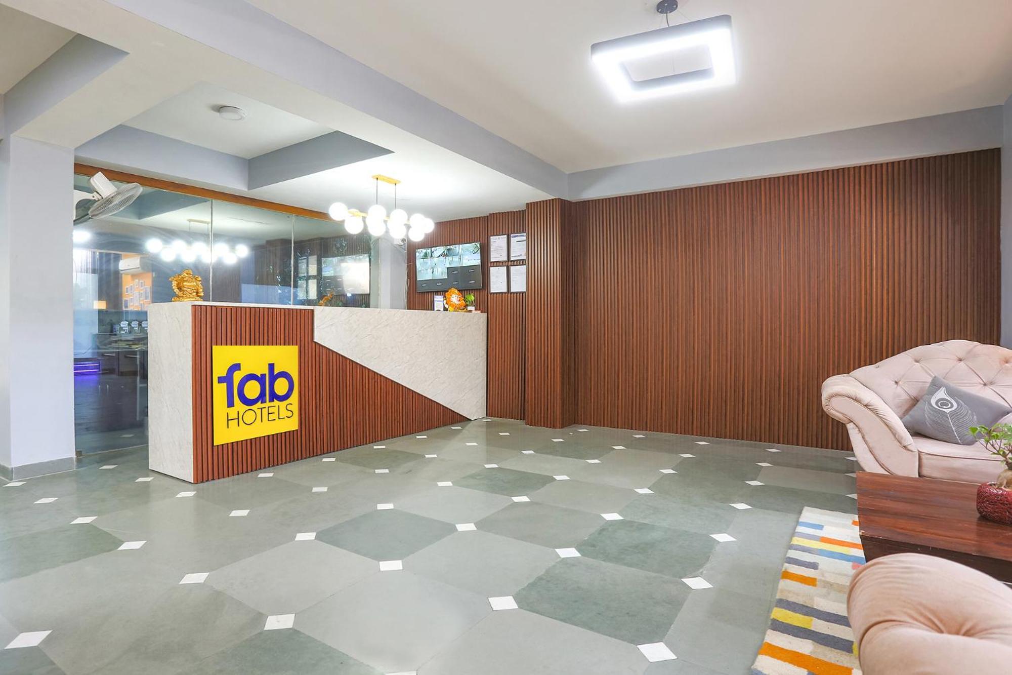 Fabhotel New Journey Hospitality Gurgaon Esterno foto